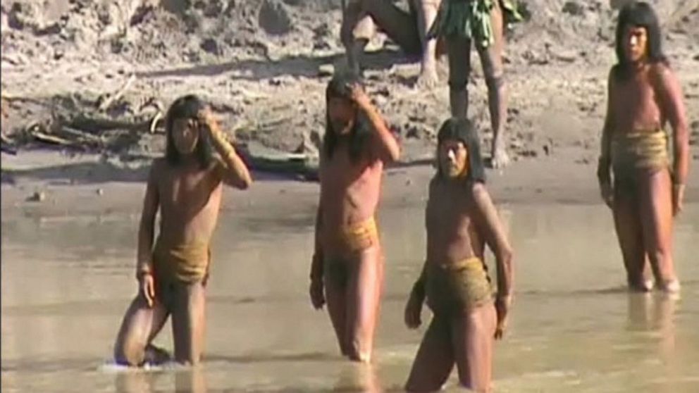 Watch Isolated Peruvian Tribe Makes Contact With Outside World Abc News