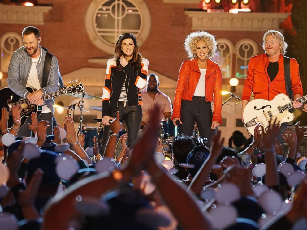 PHOTO: Grammy Award-winning country music vocal group Little Big Town performs on The Wonderful World of Disney: Disneyland 60, airing Feb. 21, 2016 at 8:00 p.m. on the ABC Television Network.