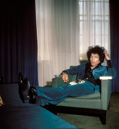 gty_jimi_hendrix_london_home_1967_thg_121120_wblog.jpg