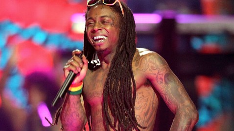 gty lil wayne thg 130315 wblog Reports Rapper Lil Wayne Near Death Spark Twitter Frenzy