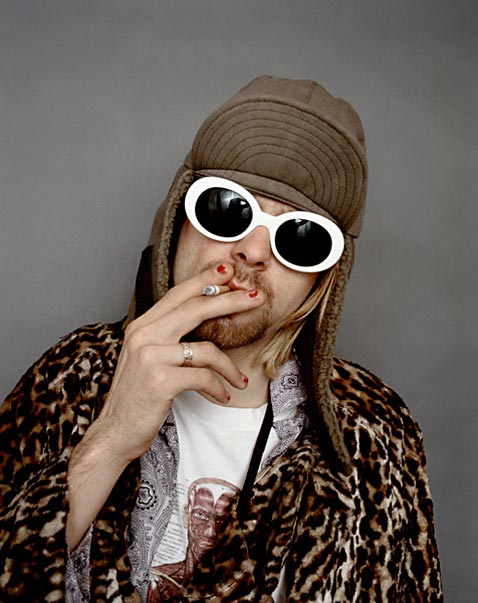 ht Kurt Cobain Smoking A ll 120323 vblog The End of the Life of a Rock Star: Kurt Cobain, by Jesse Frohman