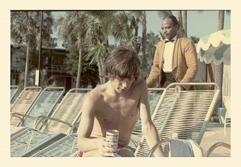 ht Mick Jagger Drinking Pooside Clearwater Fl ll 120927 wblog Found: Unseen Photos of the 1965 Rolling Stones