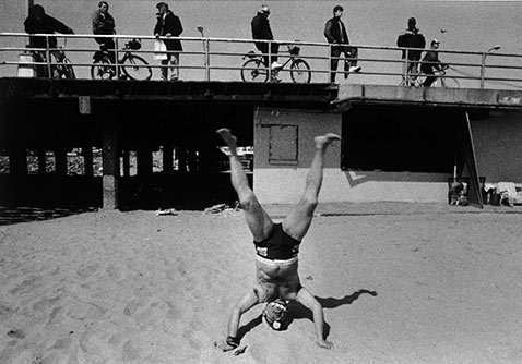 ht harvey stein handstand 2 nt 120118 Coney Island 40 Years