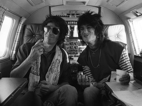 ht keith richards ron wood learjet ll 111227 wblog Unpainted Faces