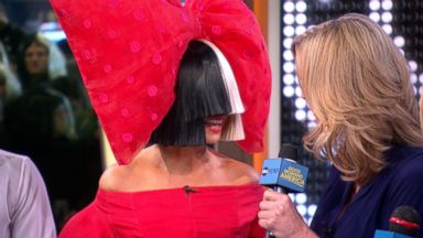 160129_gma_sia_chat_0854_16x9t_384.jpg