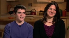 Good Morning America: GMA 12/30: Mom Blogger Has Son Sign 18-point Agreement for iPhone