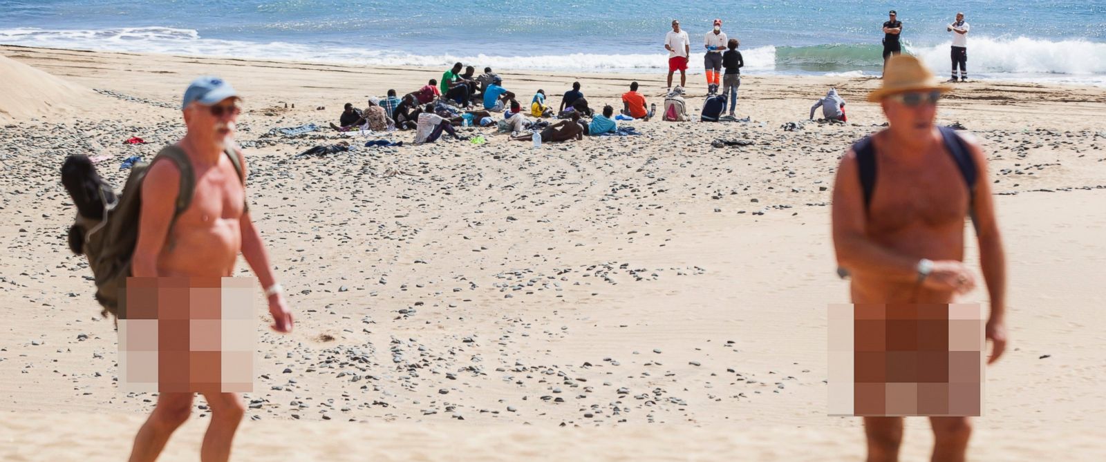 Ebola Scare Hits Nudist Tourist Spot on Canary Islands pic