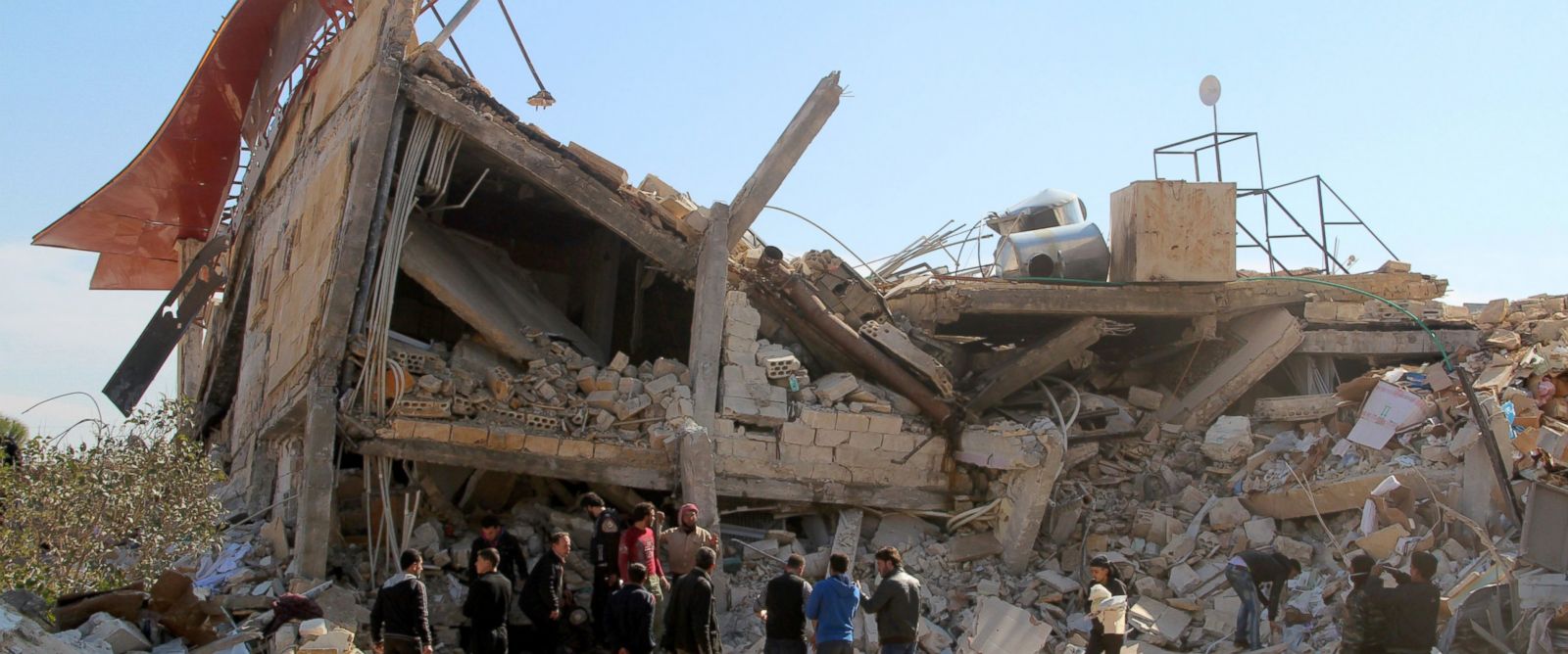 Ospedale MSF colpito da aerei russi a Maarat al-Nouman (Idlib), 15/02/2016. Credits to: Ghaith Omran/AFP 