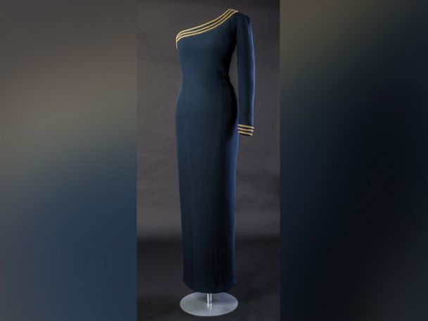 PHOTO: Dresses once belonging to Princess Diana are going on display at Kensington Palace.