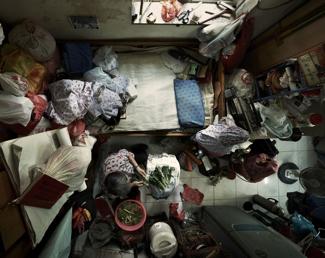 Shocking Photos of Cramped Hong Kong Apartments - ABC News