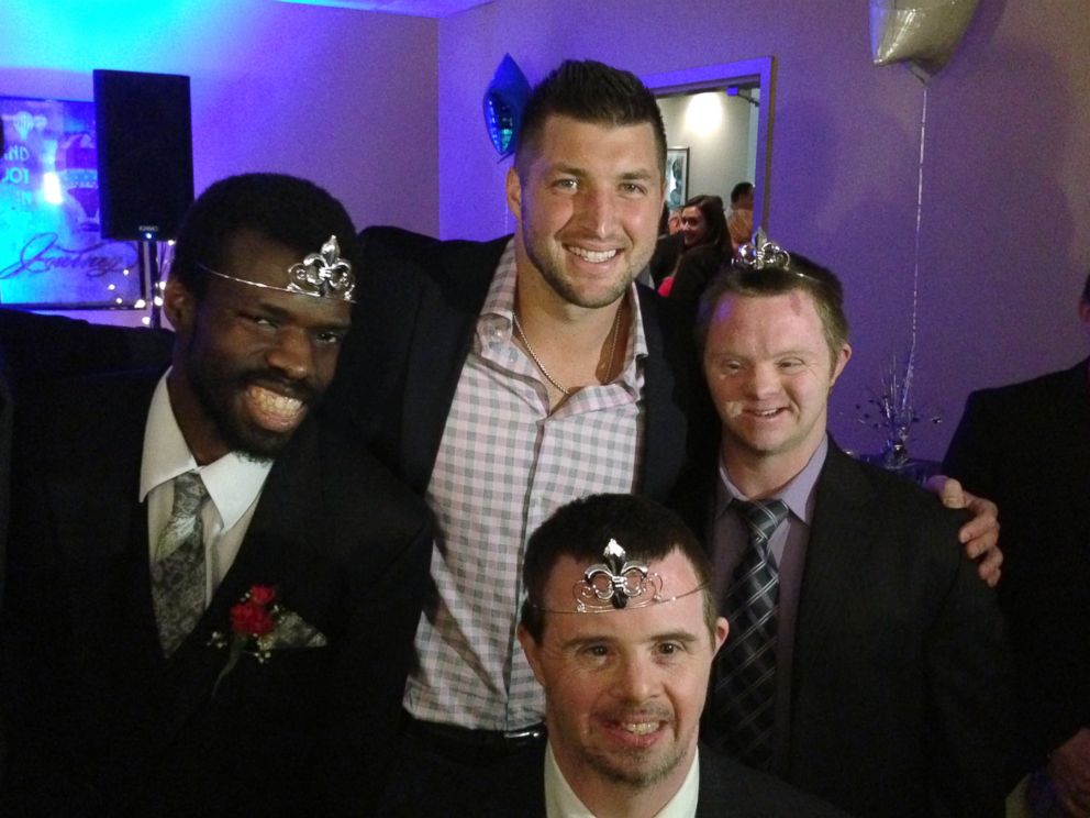 Tim Tebow Hosts Special Prom Nights Across The Country Abc News