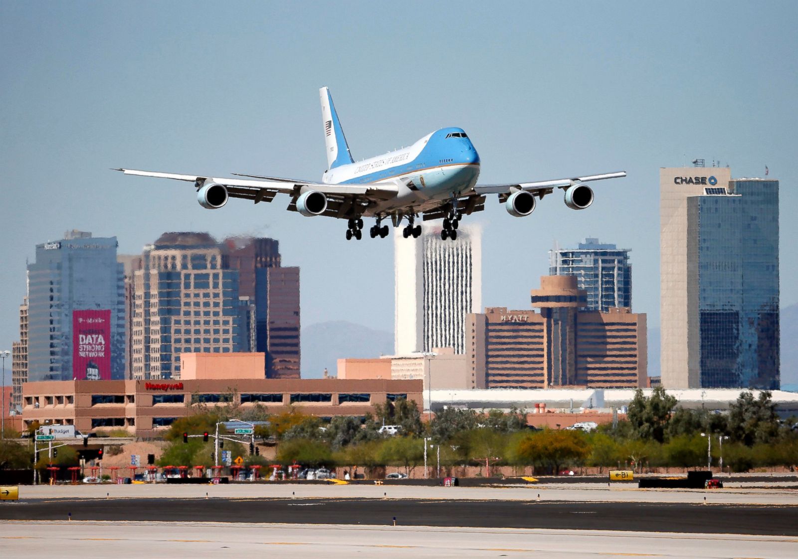 air force one plane price