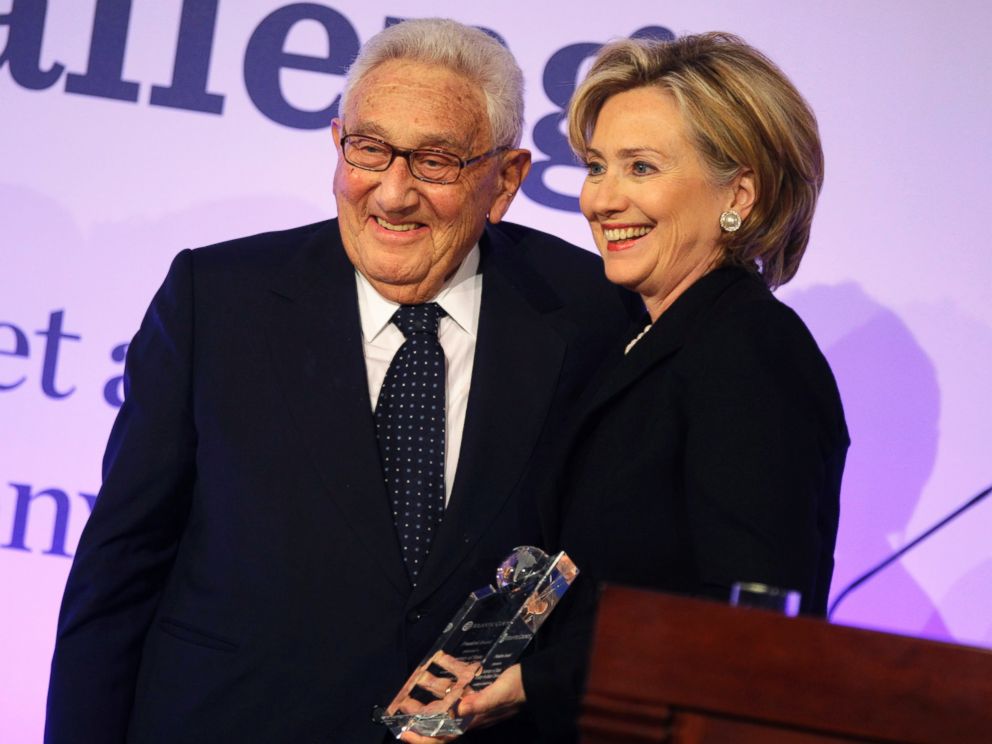 RT_hillary_clinton_and_henry_kissinger_2a_ml_160518_4x3_992.jpg