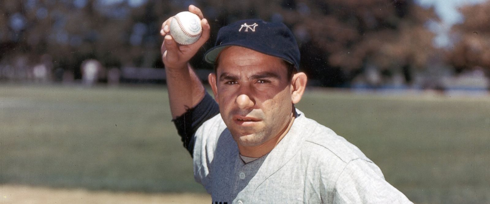 GTY_Yogi_Berra_ml_140912_12x5_1600.jpg (1600×668)