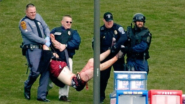 PHOTO: 2007 VIRGINIA TECH SHOOTING victim carried from Norris Hall ...