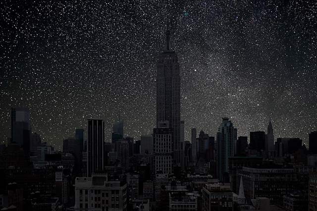 Звёздное небо и космос в картинках - Страница 33 Ht_New_York_20_darkened_skies_ll_130307_wblog