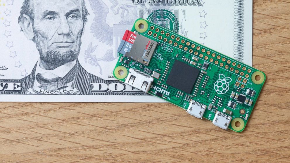 Raspberry Pi Zero Single Board Computer Lebih Kecil Dari Uang Kertas