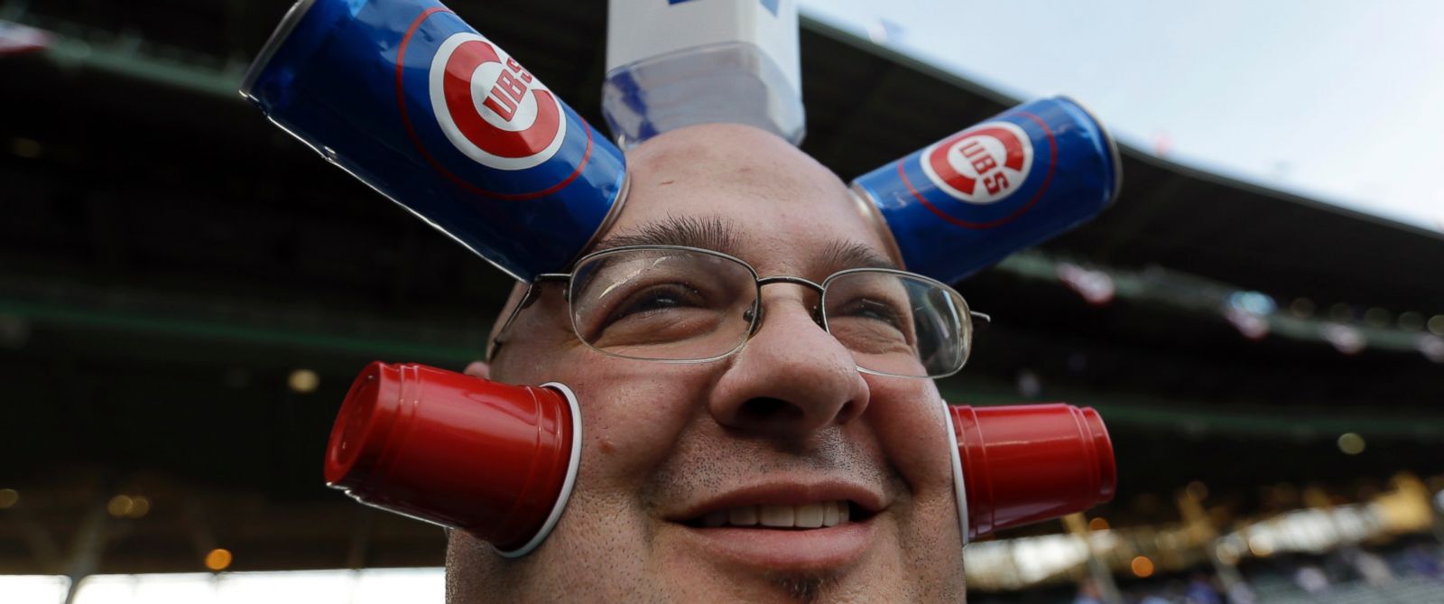 PHOTO: Chicago Cubs fan Jamie Keeton waits for the start of Game 4 of the National League baseball championship series between the New York Mets and the Chicago Cubs, Oct. 21, 2015, in Chicago. 