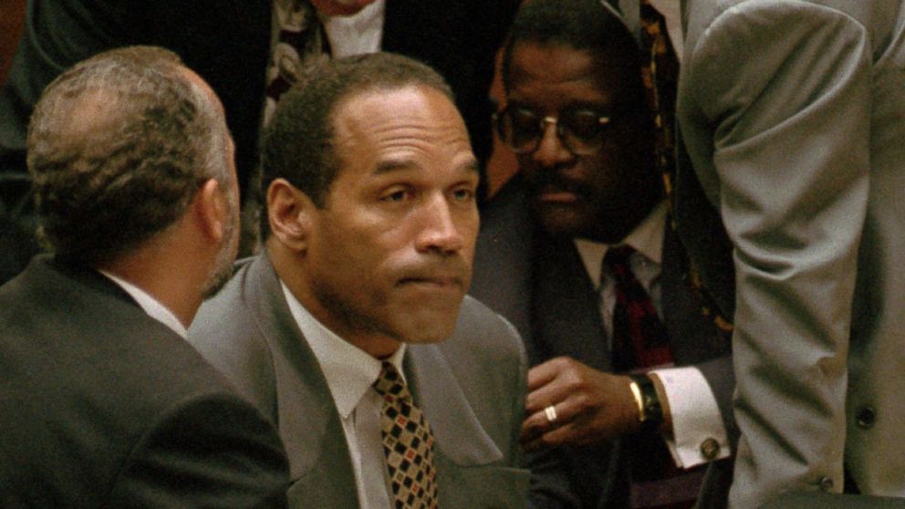 Retired Cop Told LAPD About Knife in OJ Case, Lawyer Says