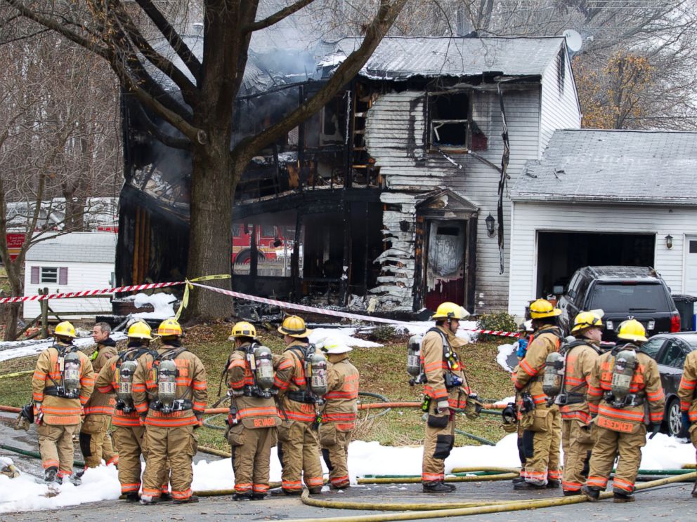 maryland-mom-died-holding-2-sons-when-plane-crashed-into-home-abc-news