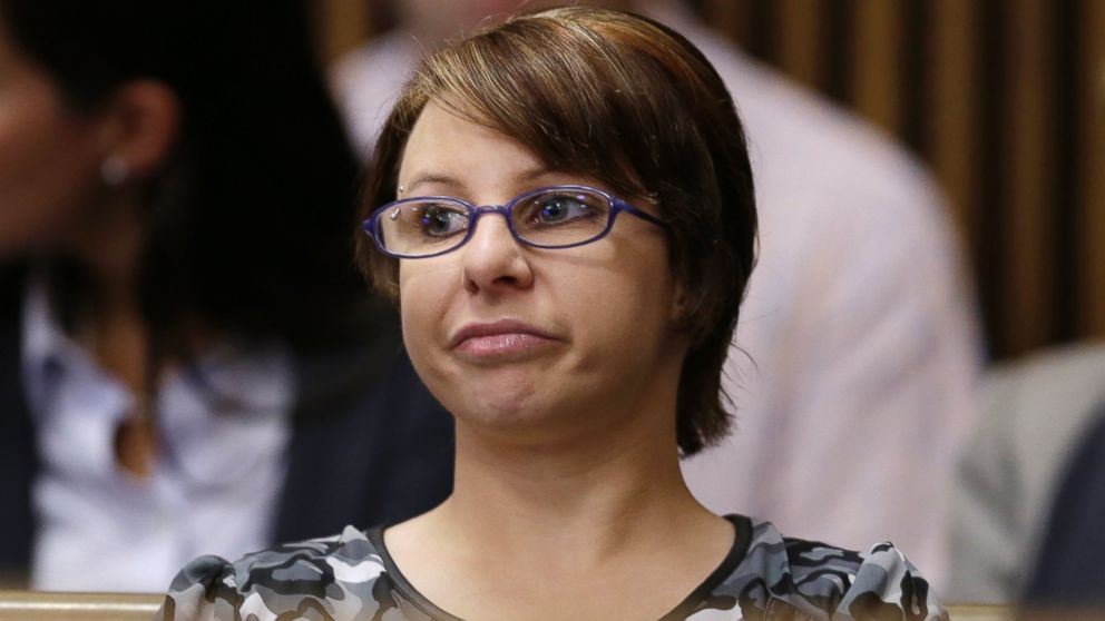 Michelle Knight&#39;s New Name, Distance From Other Cleveland Captives - ABC News - AP_michelle_knight_tk_131104_16x9_992