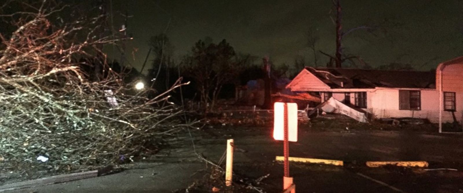 HT_Birmingham_Alabama_storm2_151225_DC_1