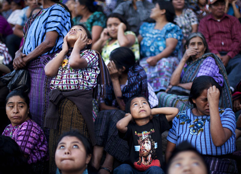 ap wm guatemala fireworks dm 120727 Today in Pictures: Cubas Revolution Day, London Olympics, Protests in India 