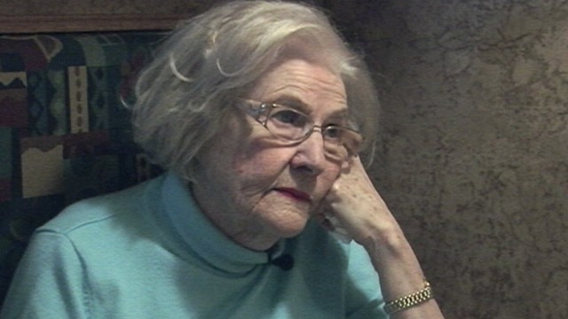 VIDEO: Grand Forks Herald columnist <b>Marilyn Hagerty</b>, 85, &amp;quot;doesnt <b>...</b> - wdaz_olive_garden_120309_wg