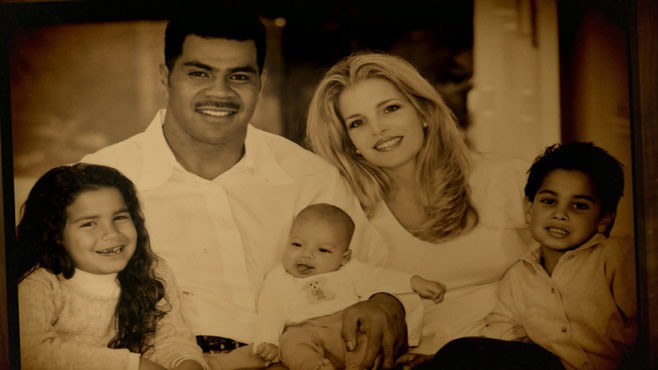 World News with Diane Sawyer: World News 1/10: Junior Seau Had Brain Disease Caused by Repeated Head Trauma