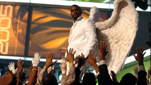 [Image: gty_kanye_west_angel_kb_131010_16x9_608.jpg]