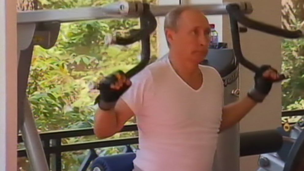Путин занимается спортом фото