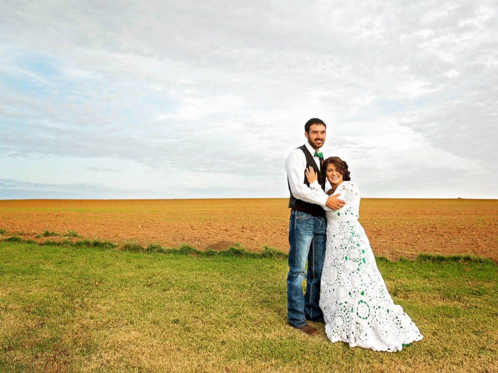 PHOTO: Bride Creates Her Own Crocheted Wedding Gown Using Nearly 3 Miles of Yarn