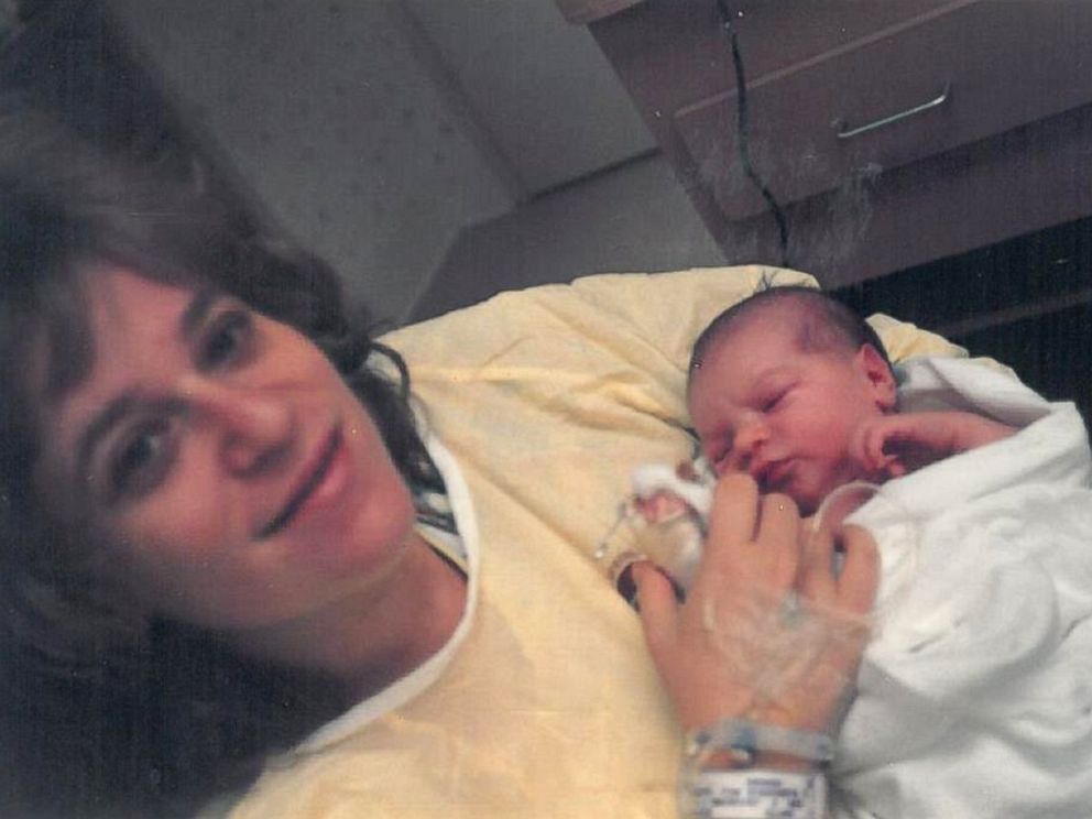 First Baby Girl Born in Florida Hospital Returns 29 Years Later to Give ...