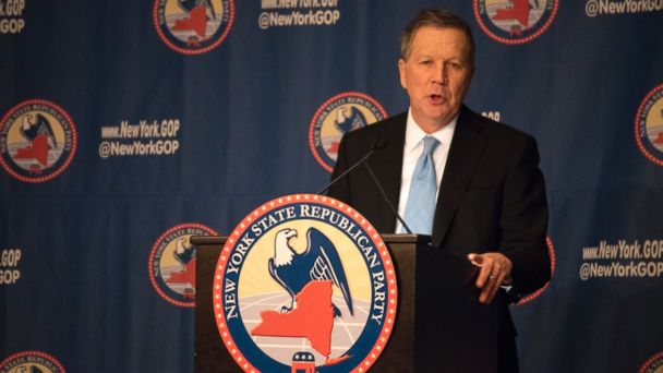 Kasich Advises Female Student to Avoid Parties With a 'Lot of Alcohol'