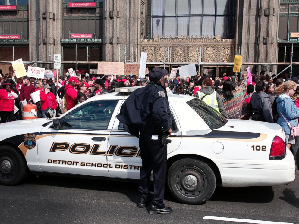 Detroit Teacher Explains What's at Stake as Schools Close Again Due to ...