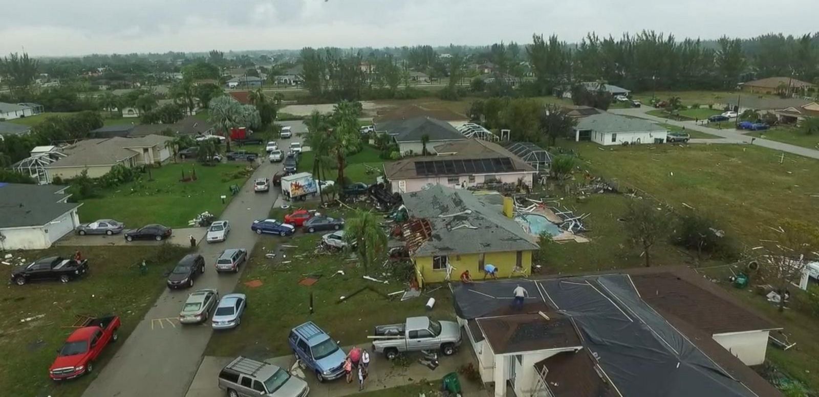 Tornado Touches Down in Southwest Florida, Damages Homes - ABC News